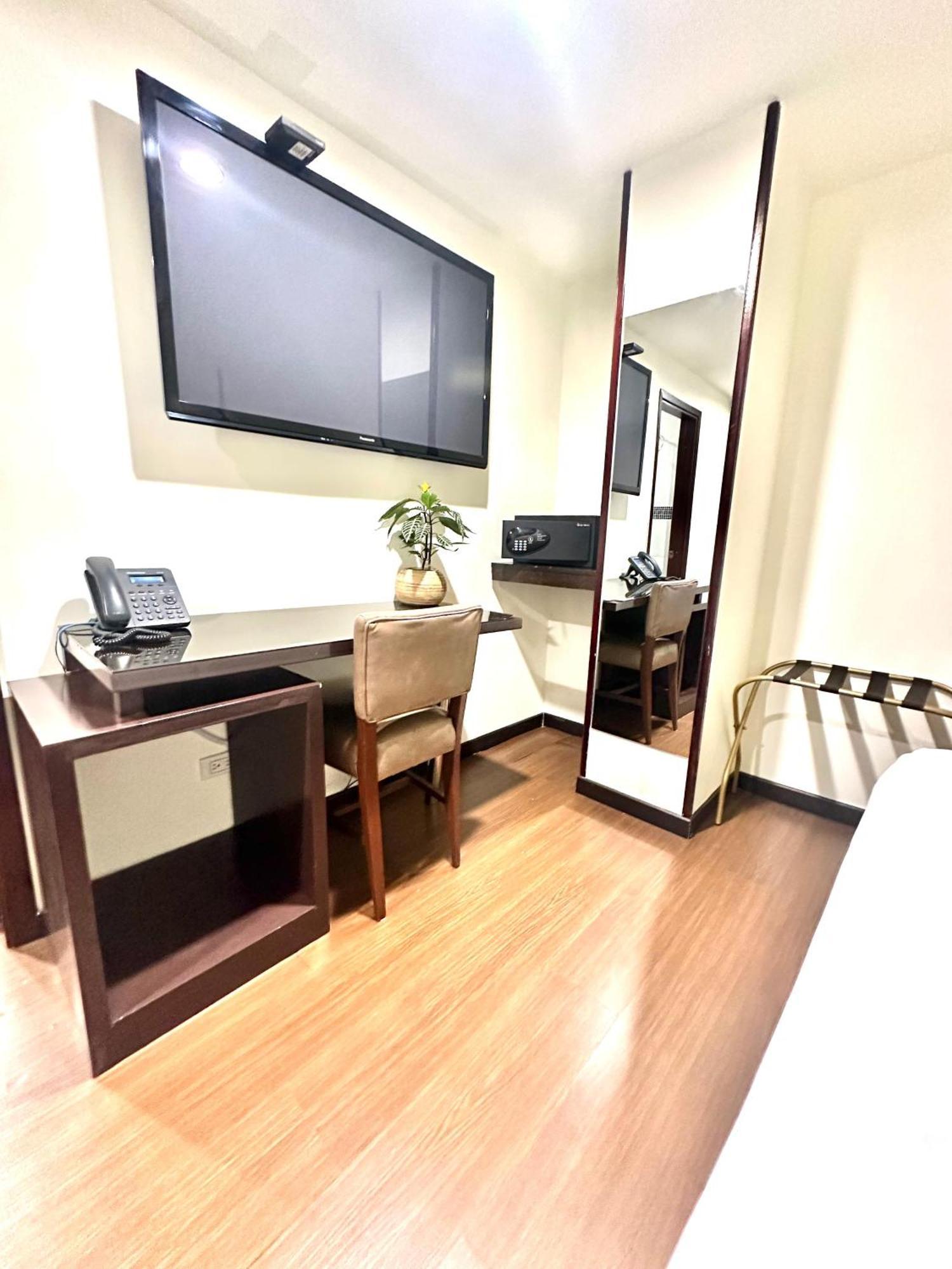 Hotel Sheridan Богота Экстерьер фото